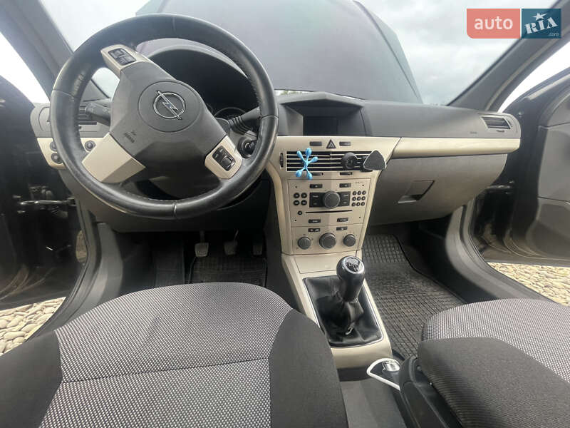 Универсал Opel Astra 2008 в Ивано-Франковске