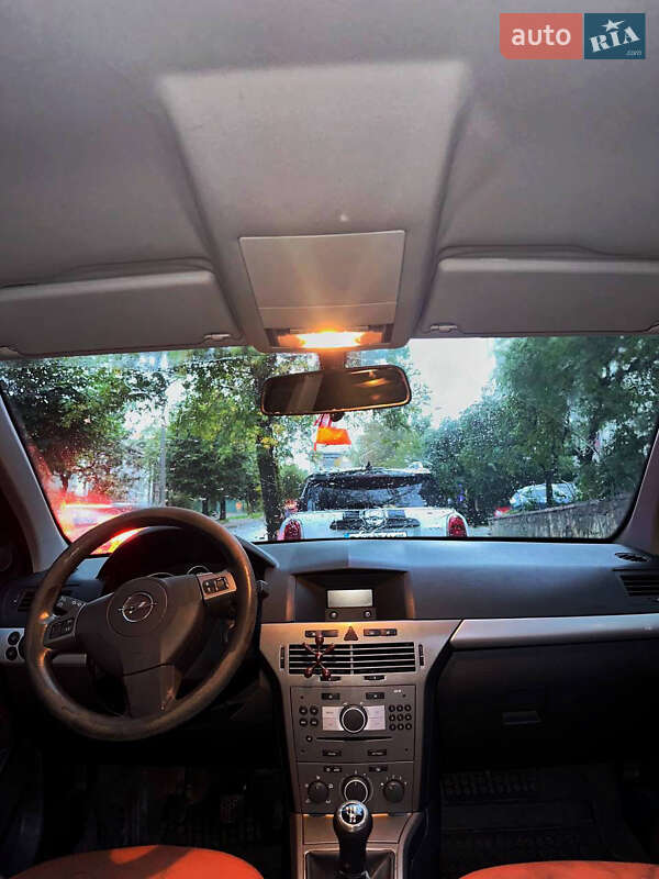 Универсал Opel Astra 2006 в Львове