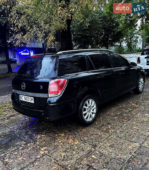 Универсал Opel Astra 2006 в Львове