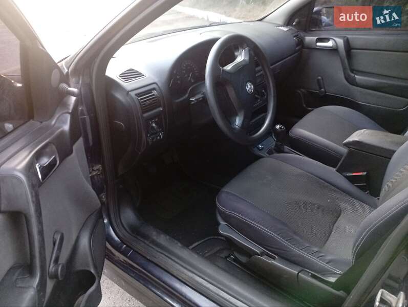 Седан Opel Astra 2006 в Первомайске