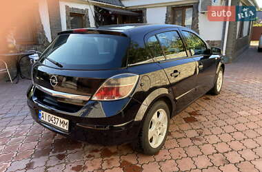 Хэтчбек Opel Astra 2007 в 