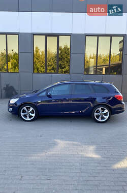 Универсал Opel Astra 2011 в 