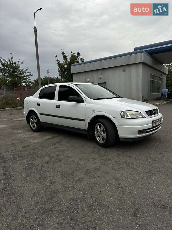 Седан Opel Astra 2007 в Бердичеве