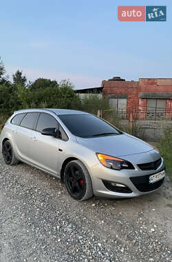 Opel Astra 2012