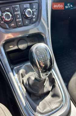 Универсал Opel Astra 2014 в 