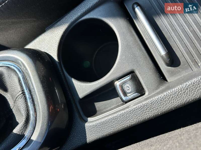 Универсал Opel Astra 2014 в Сумах