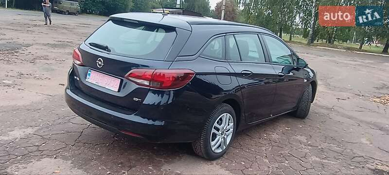 Универсал Opel Astra 2018 в Конотопе