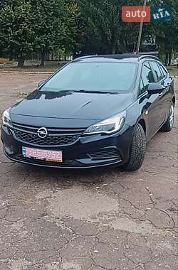 Універсал Opel Astra 2018 в Конотопі