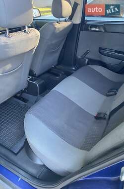 Хэтчбек Opel Astra 2003 в 