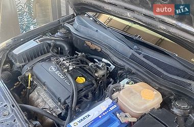 Хэтчбек Opel Astra 2009 в Обухове