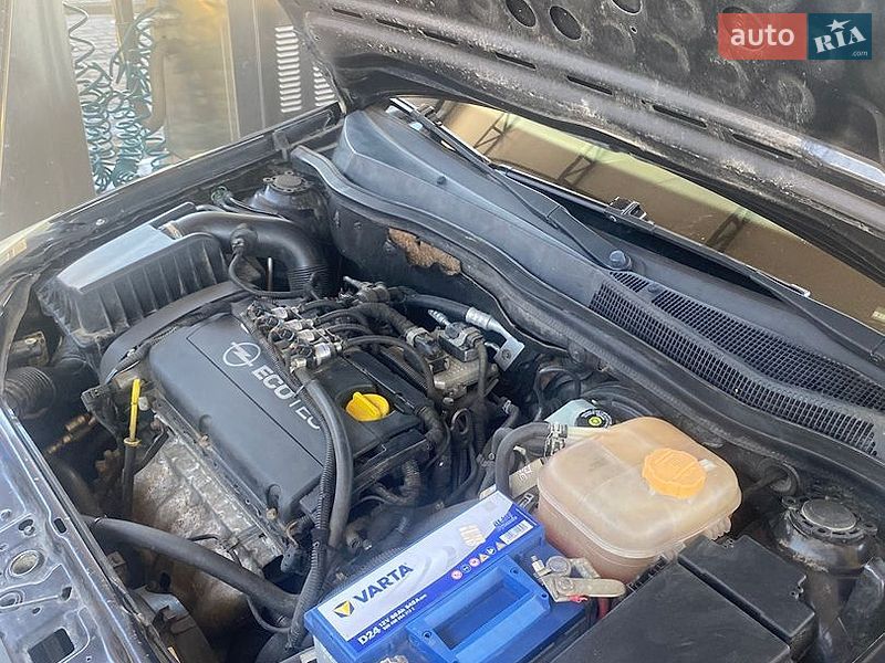Хэтчбек Opel Astra 2009 в Обухове