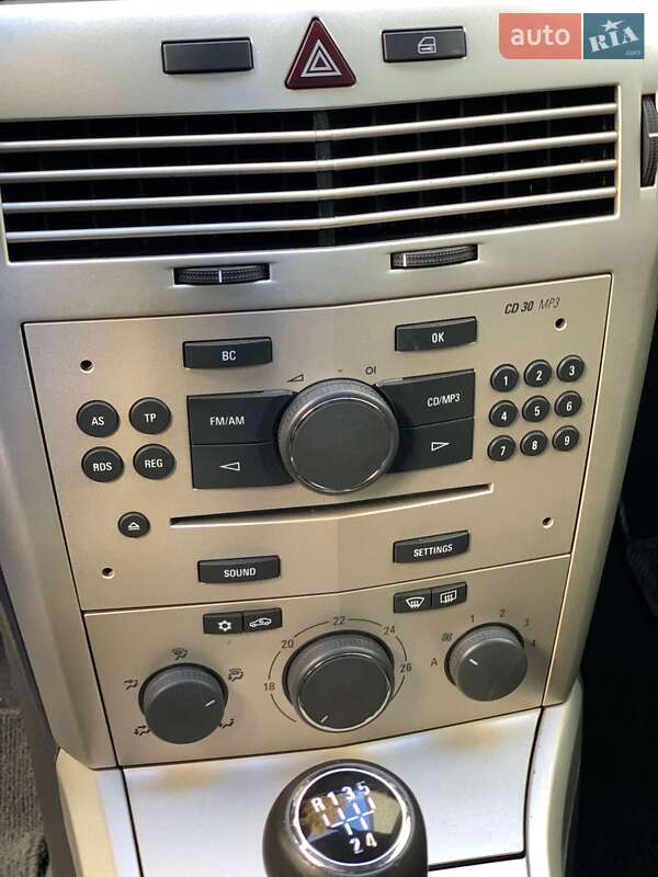 Универсал Opel Astra 2007 в Луцке