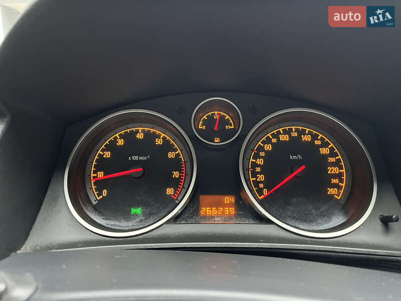 Универсал Opel Astra 2004 в Львове