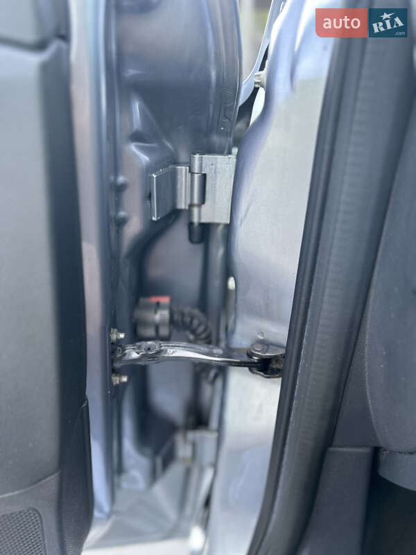 Универсал Opel Astra 2005 в Золочеве