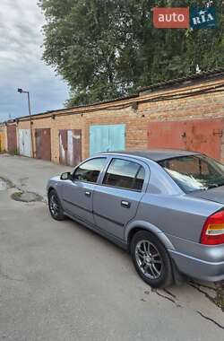 Седан Opel Astra 2008 в 