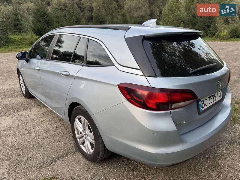 Универсал Opel Astra 2016 в Львове