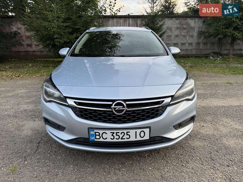 Универсал Opel Astra 2016 в Львове