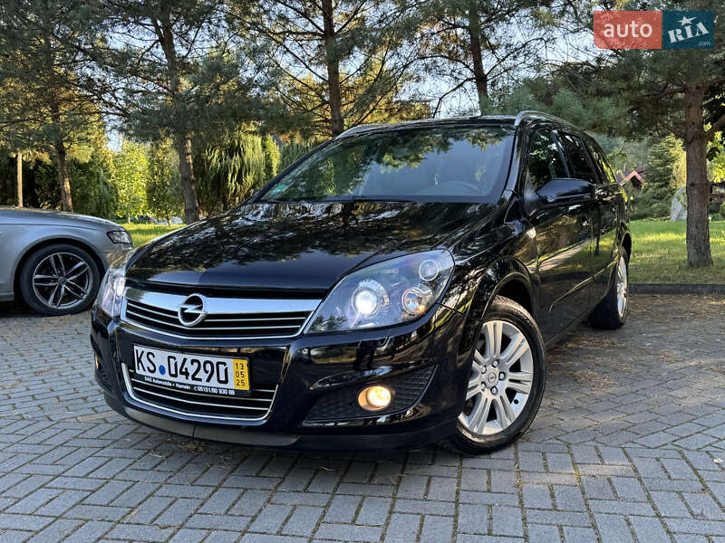 Opel Astra 2010