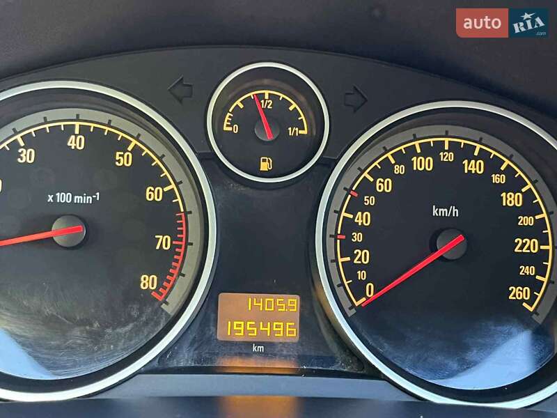 Универсал Opel Astra 2006 в Рава-Русской