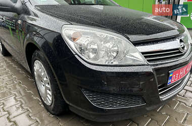 Хэтчбек Opel Astra 2009 в 