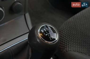 Хэтчбек Opel Astra 2005 в 