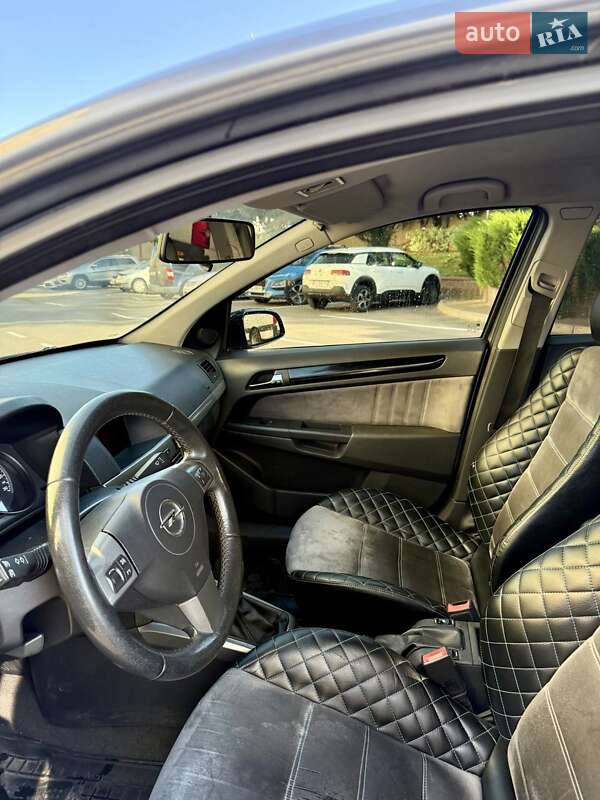 Хэтчбек Opel Astra 2006 в Киеве фото 14 Хэтчбек Opel Astra 2006 в Киеве