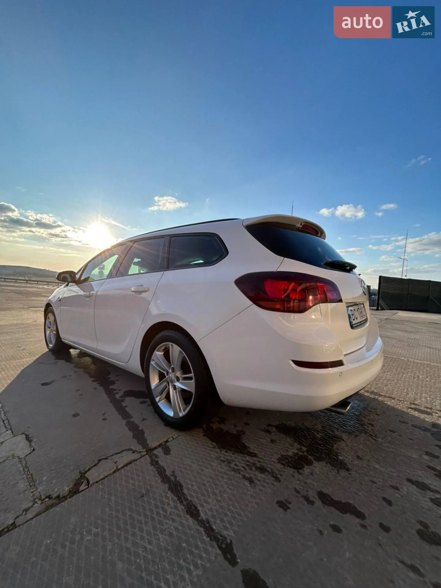 2011 Opel Astra - мініатюра 13