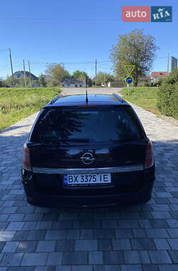 Универсал Opel Astra 2005 в 