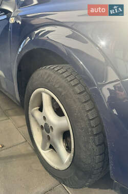 Хэтчбек Opel Astra 2007 в 