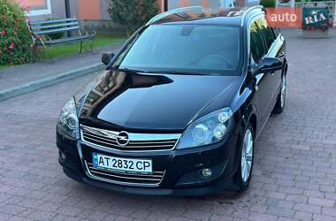 Opel Astra 2010