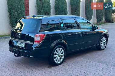 Универсал Opel Astra 2010 в 