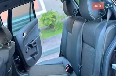 Универсал Opel Astra 2010 в 