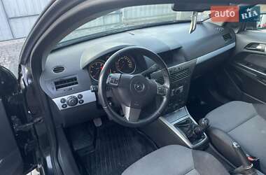 Универсал Opel Astra 2005 в 