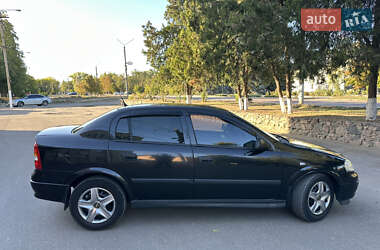 Седан Opel Astra 2006 в 