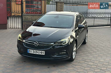 Универсал Opel Astra 2017 в Лубнах