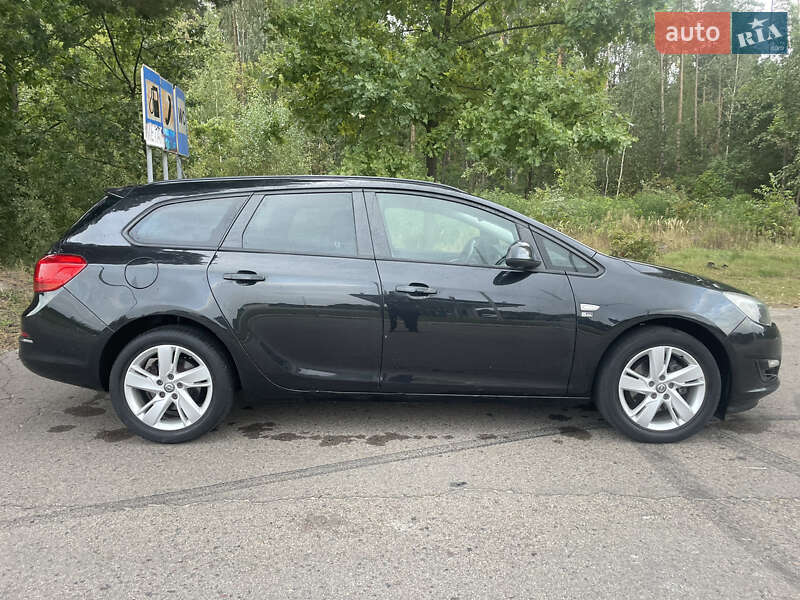 Универсал Opel Astra 2013 в Ковеле