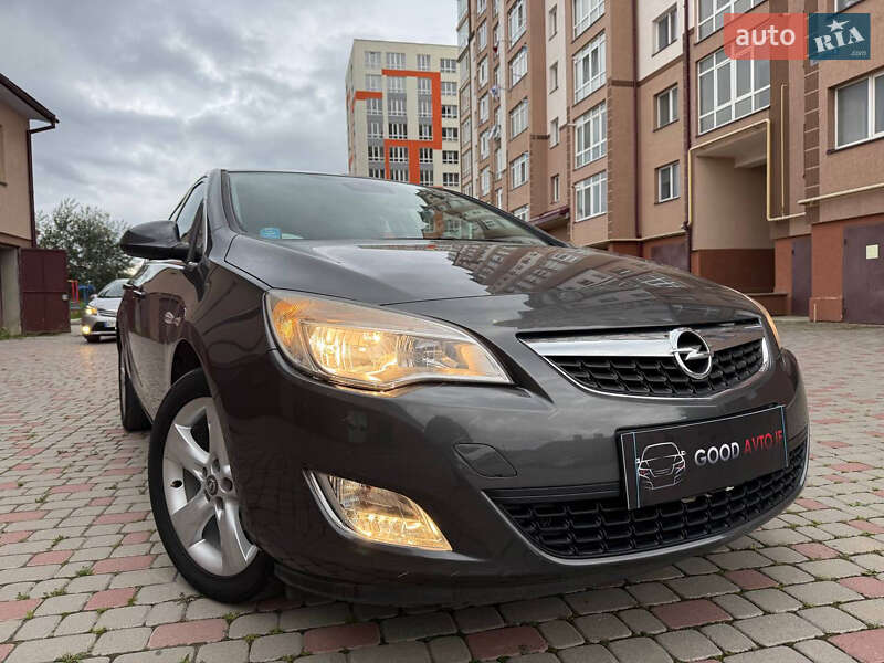 Opel Astra 2010