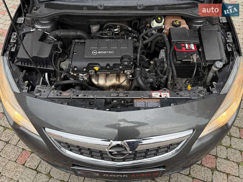 Хэтчбек Opel Astra 2010 в Ивано-Франковске