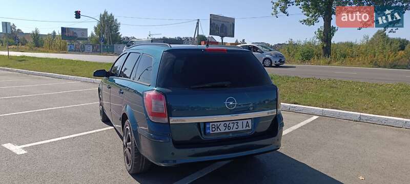 Универсал Opel Astra 2007 в Млинове