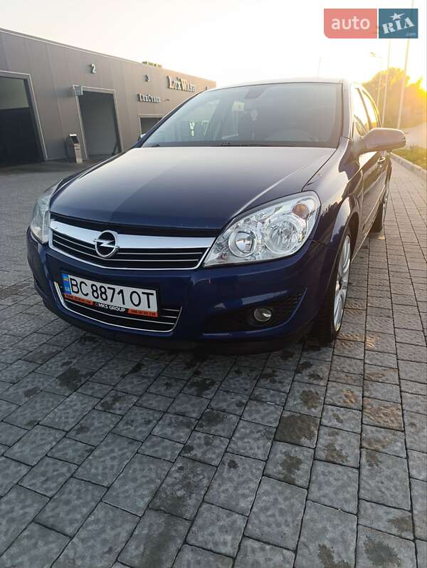 Opel Astra 2008