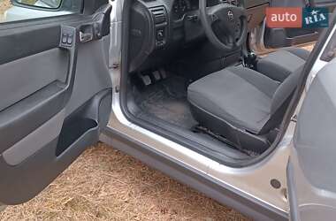 Хэтчбек Opel Astra 2007 в 