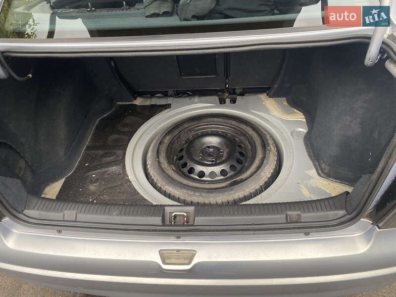 Седан Opel Astra 2002 в Черкассах