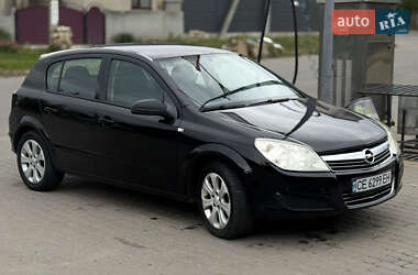 Хэтчбек Opel Astra 2008 в Сокирянах
