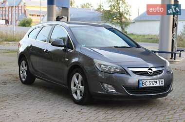 Универсал Opel Astra 2011 в 