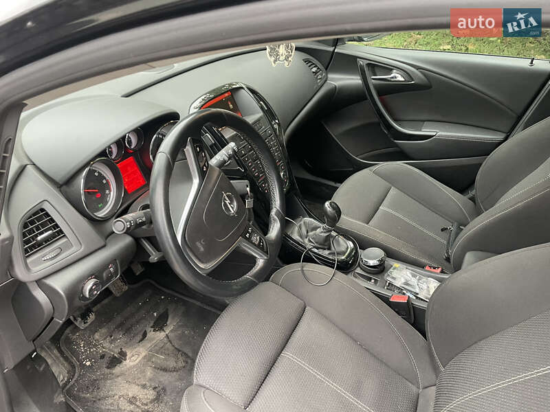 Универсал Opel Astra 2015 в Теофиполе