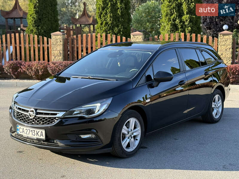 Универсал Opel Astra 2017 в Днепре