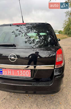 Универсал Opel Astra 2009 в 