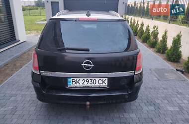 Универсал Opel Astra 2004 в 
