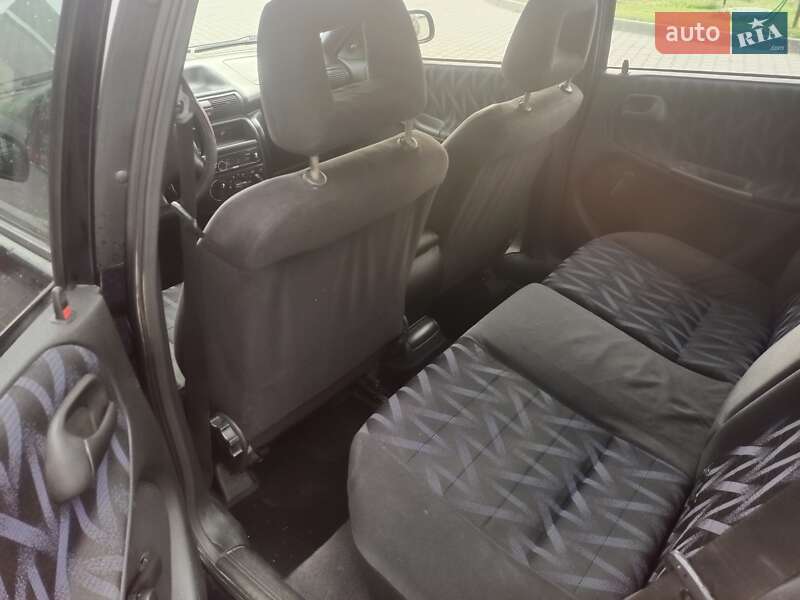 Хэтчбек Opel Astra 1995 в Лубнах
