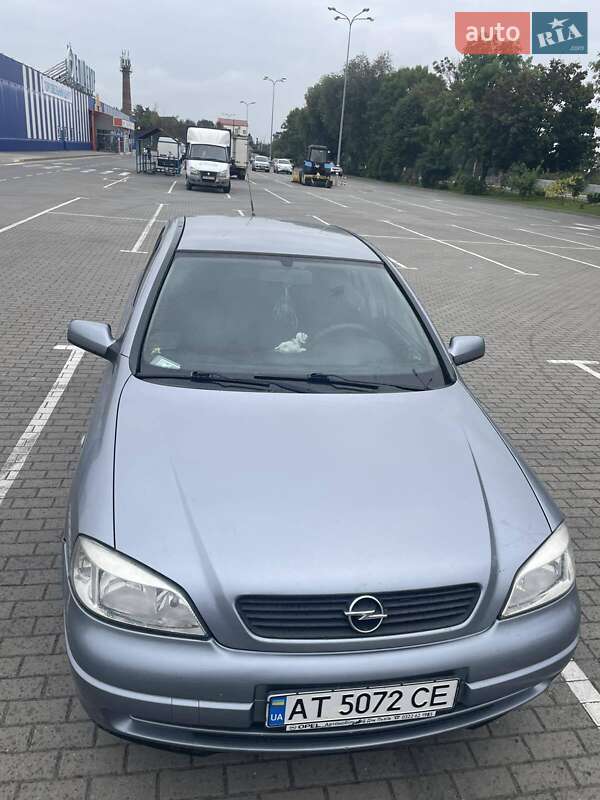 Хэтчбек Opel Astra 2006 в Коломые